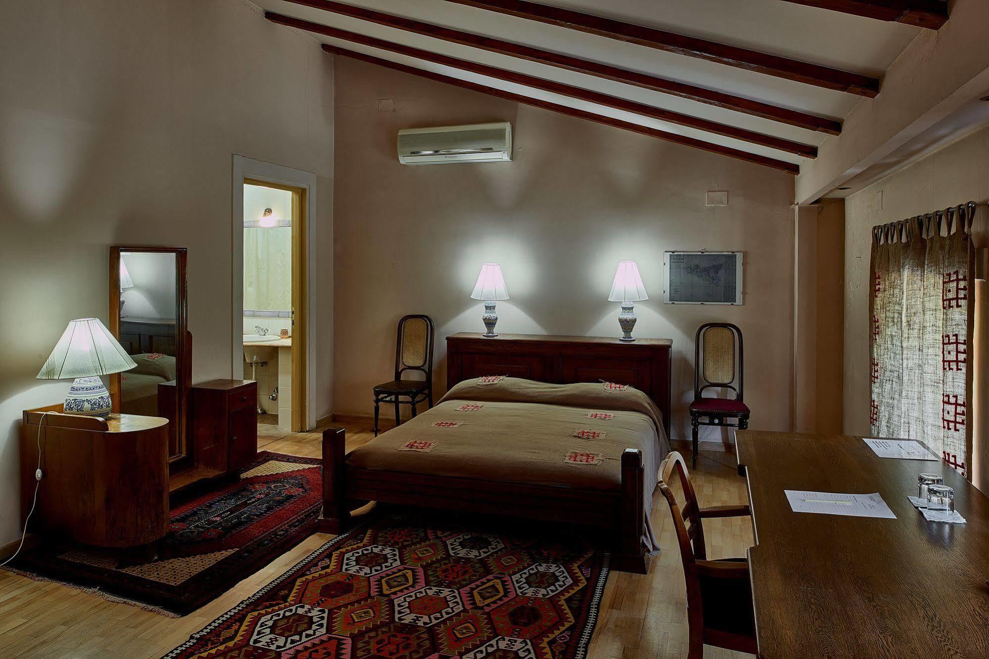 Delenda Hotel 3*