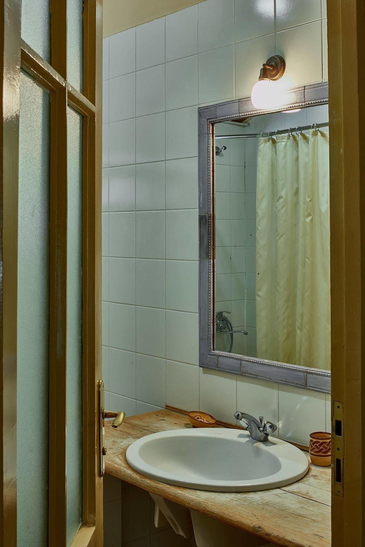 Hotel Delenda